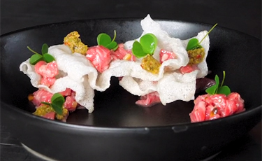Transforming Shoulder Clod Into Beef Tartare